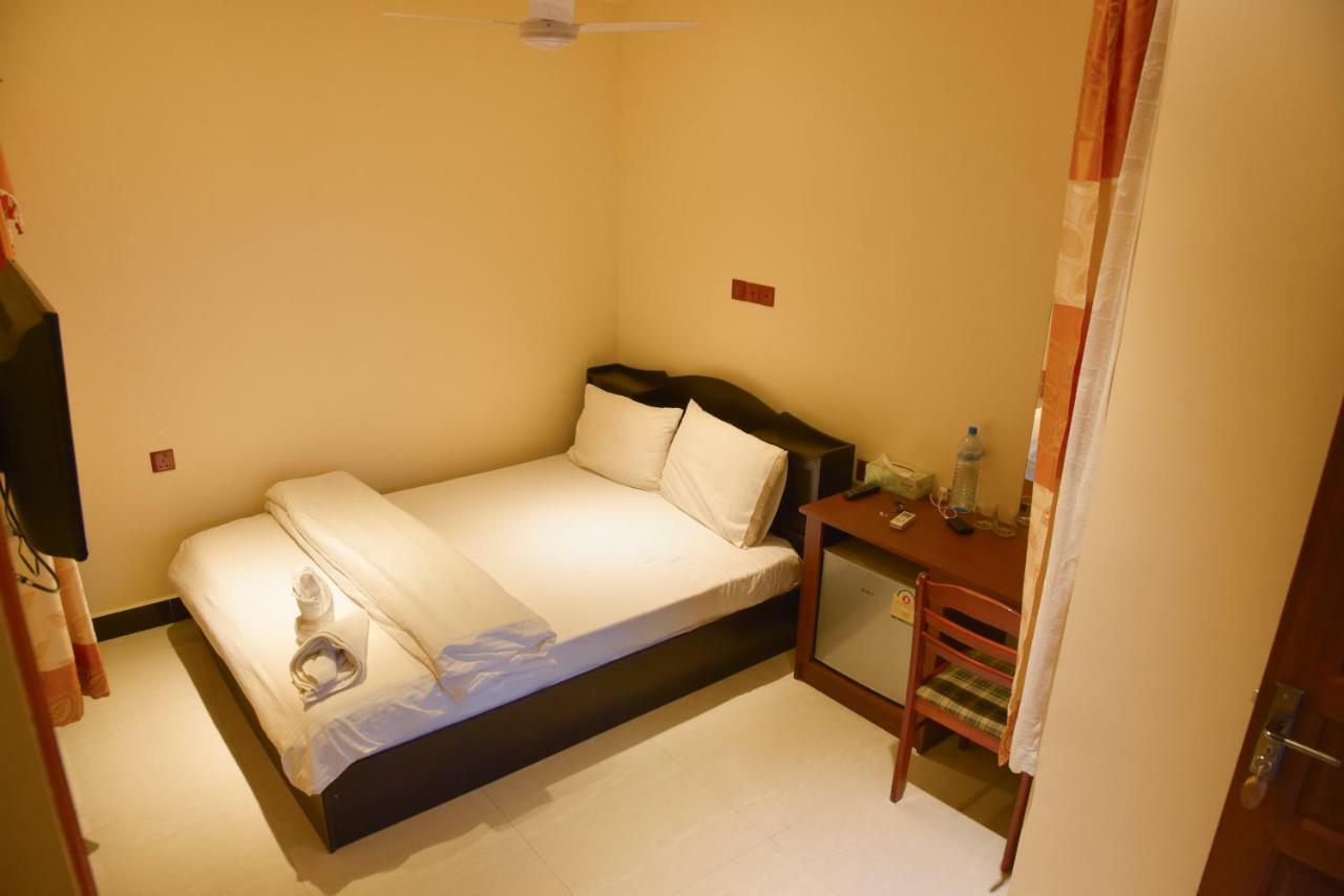 Nalaveshi Inn Хураа Экстерьер фото